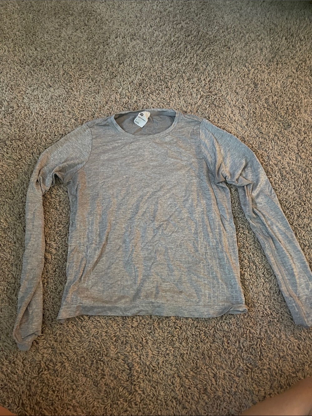 All In Motion Woman’s Lightweight Athletic Long-Sleeve Gray